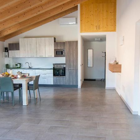 Appartement Attico Bella Vista à Dubino Extérieur photo
