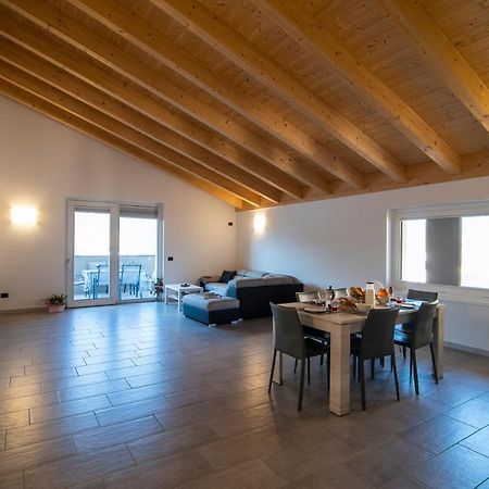 Appartement Attico Bella Vista à Dubino Extérieur photo