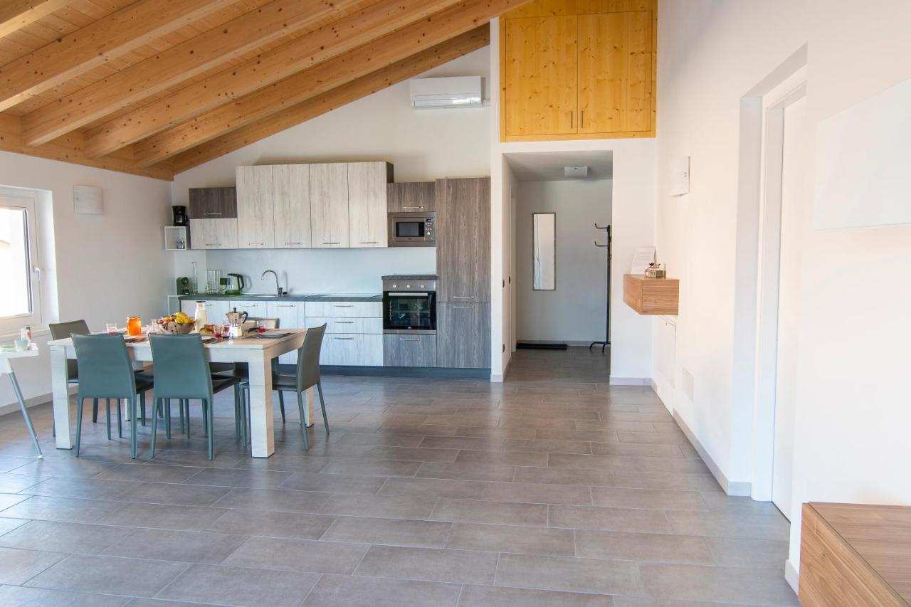 Appartement Attico Bella Vista à Dubino Extérieur photo